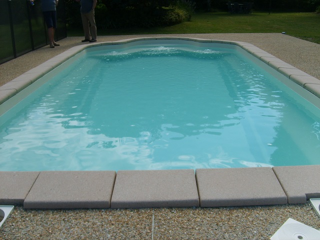 piscine coque rnove