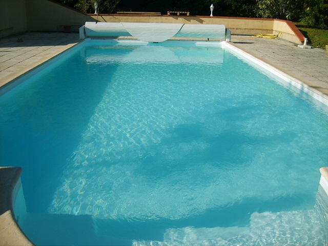 piscine rnove et en eau